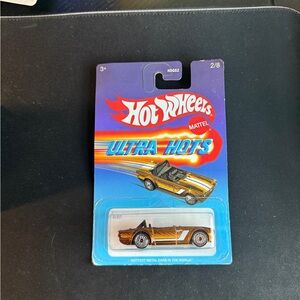 Hot Wheels Ultra Hots “Hottest Metal Cars In The World!” - Triumph TR6 NEW